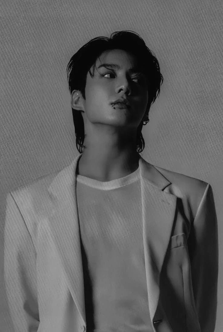 Jungkook- lovely fiancé thumbnail