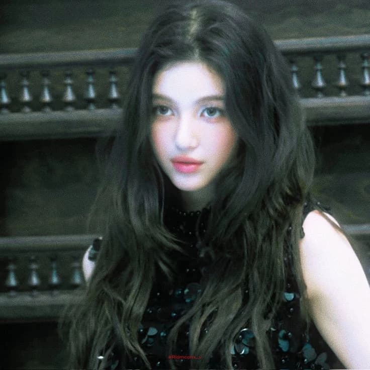 Danielle Marsh - Vampire (GL) thumbnail