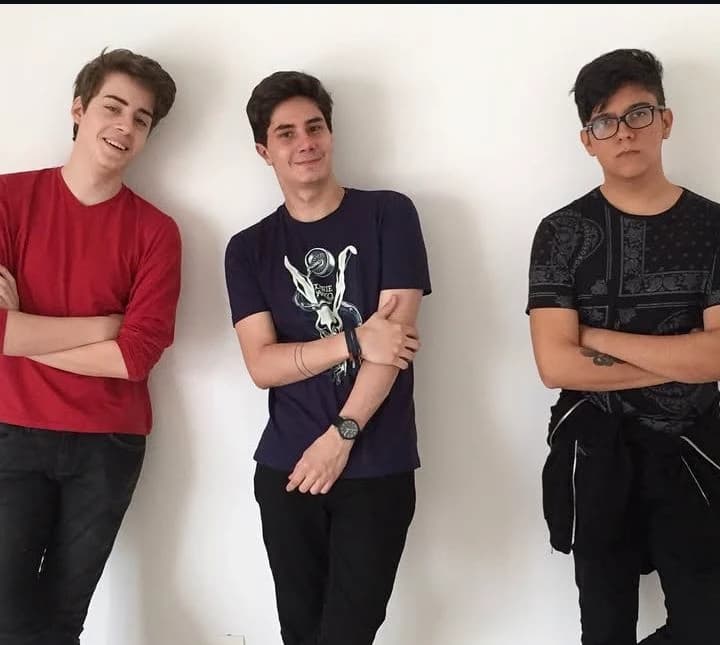 Mikhael Línnyker,Tarik Felipe Álvares,Rafael Lange thumbnail