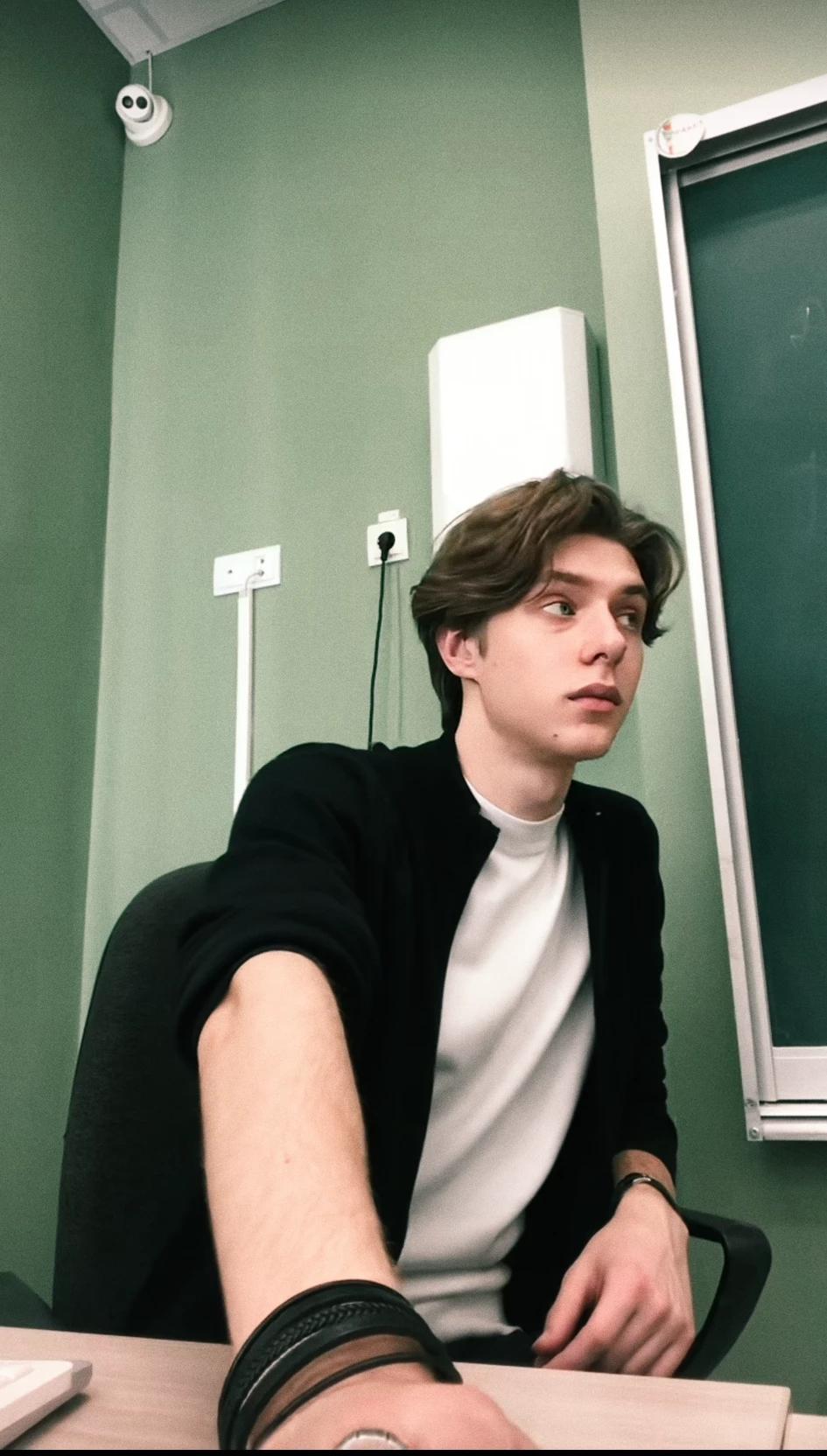 César Volkov thumbnail