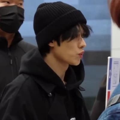Lee Know thumbnail