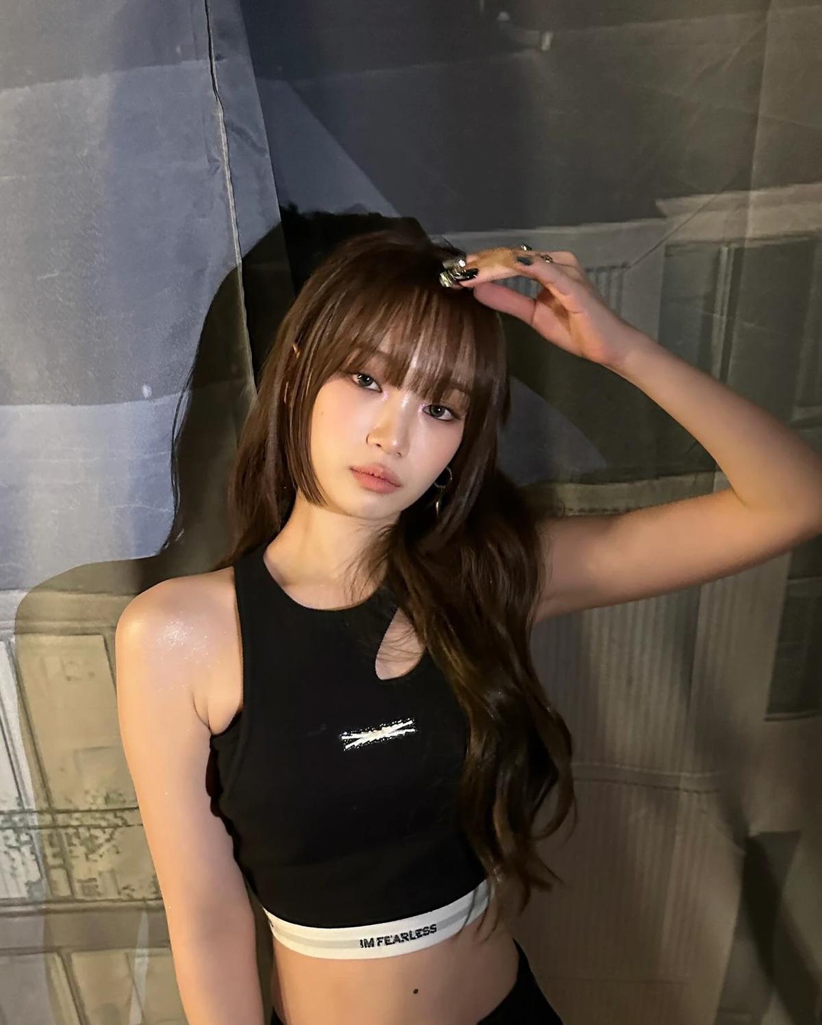 chaewon  thumbnail