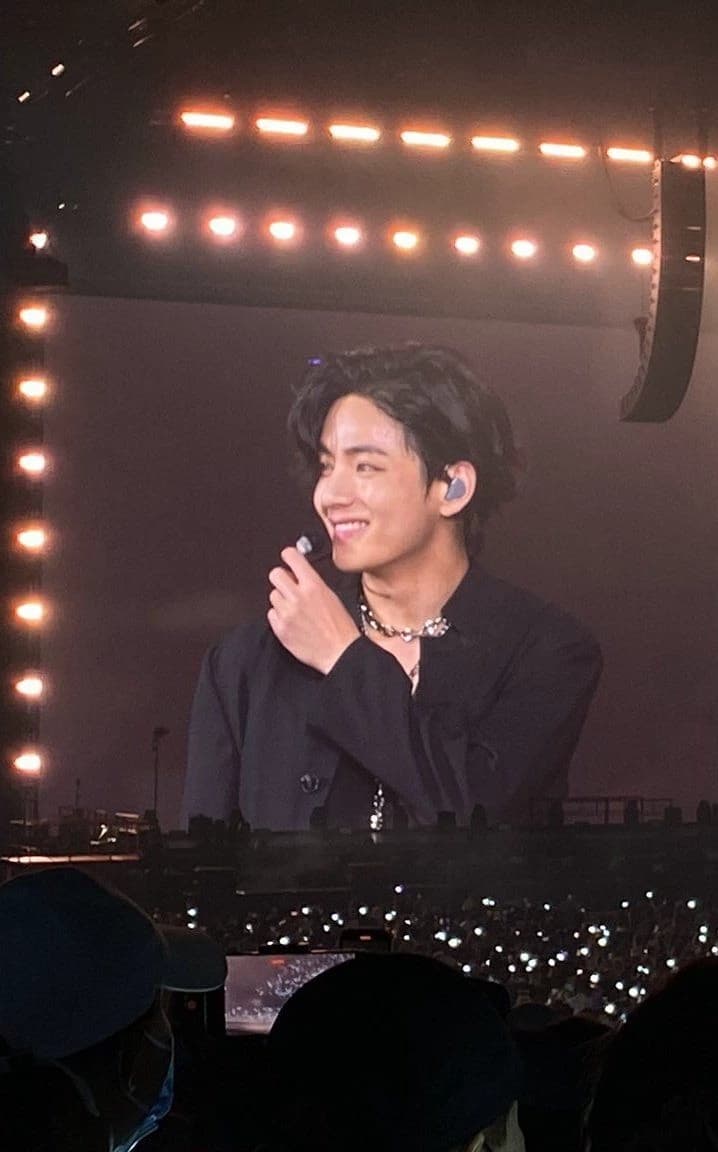 Kim taehyung  thumbnail