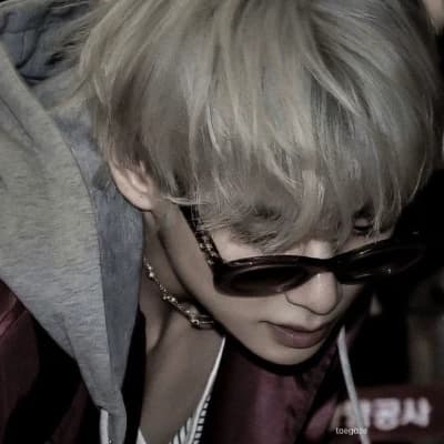 Kim Taehyung thumbnail