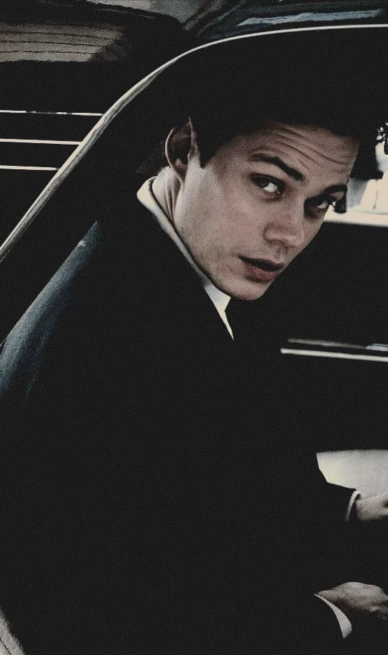 Bill Skarsgård thumbnail