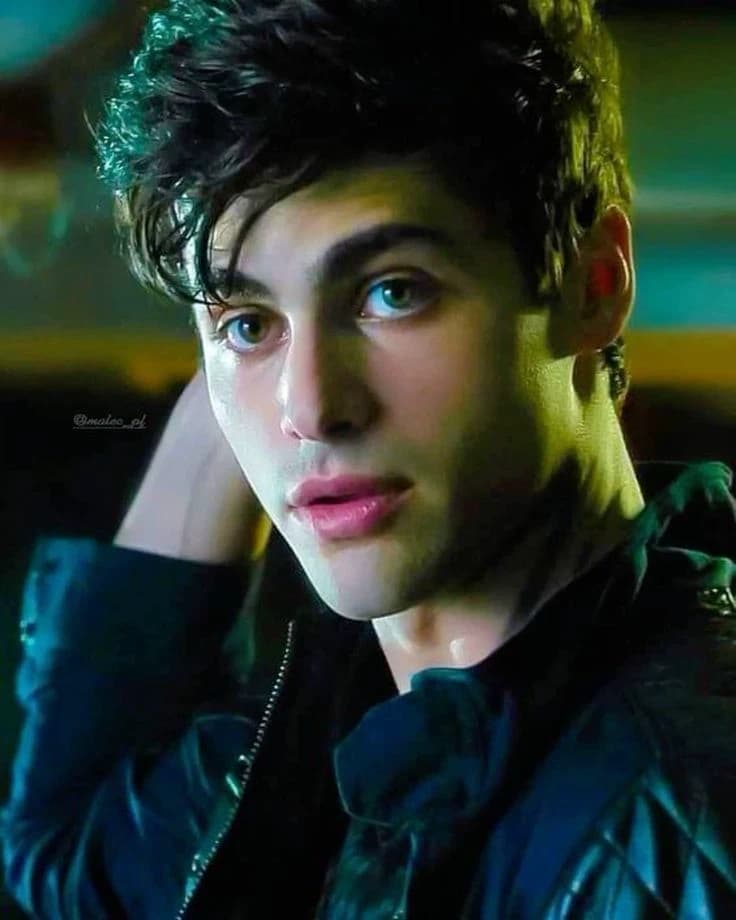 ALEC LIGHTWOOD/P2 thumbnail