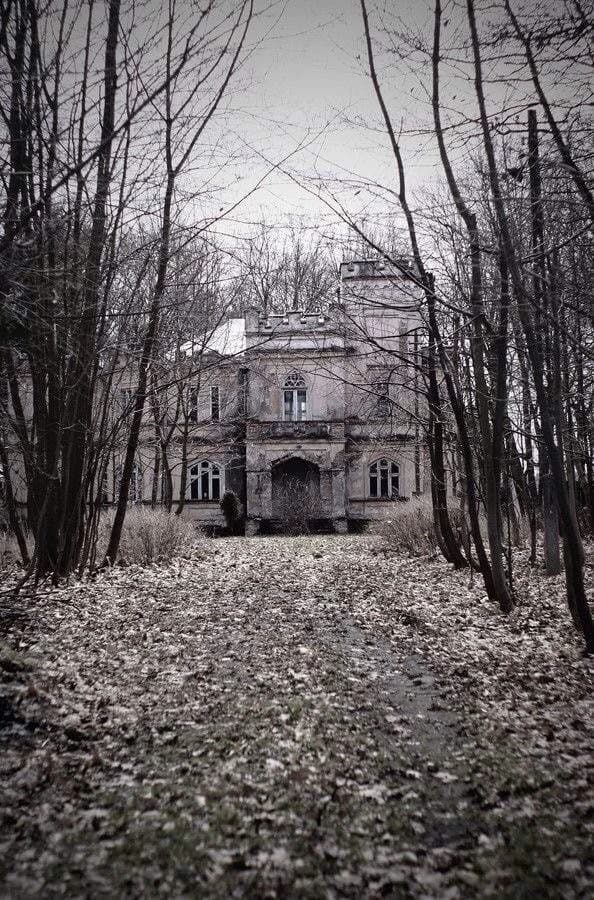Slenderman mansion. thumbnail