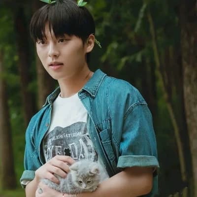 Ha Lee chan thumbnail