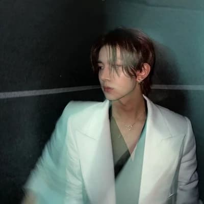 heeseung/evan thumbnail