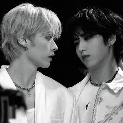 †𝑀insun𝐺★ thumbnail