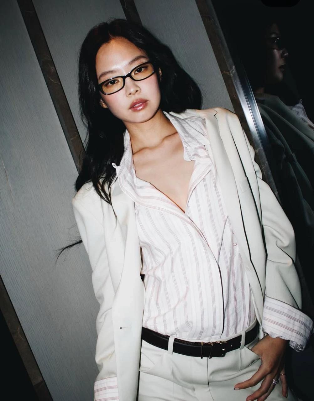Jennie thumbnail