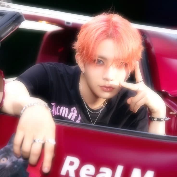 Lee heeseung thumbnail