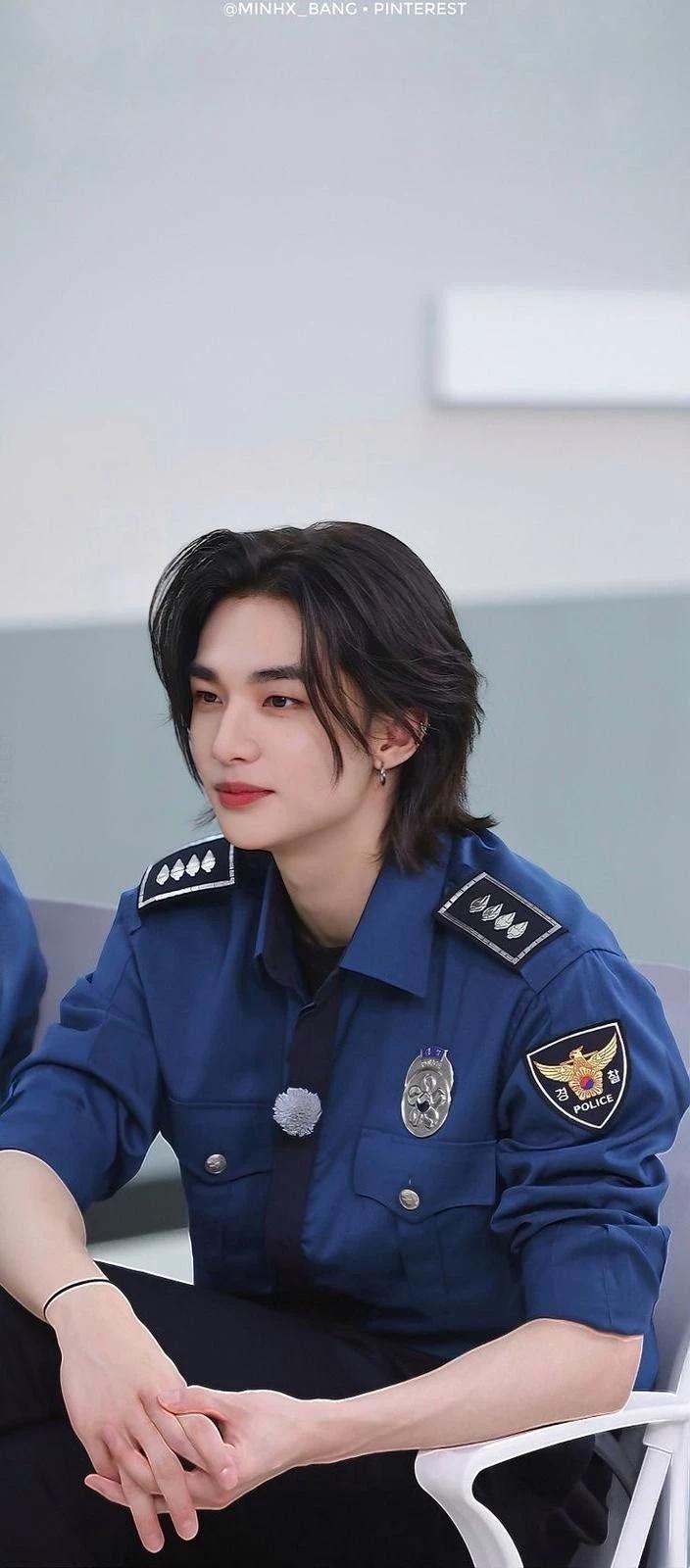 Hwang Hyunjin thumbnail