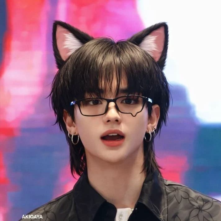✨💕 Hyunjin 💕✨ thumbnail