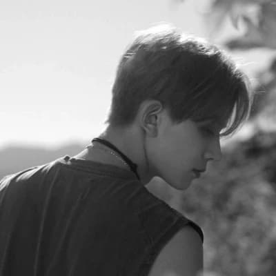 Lee Heeseung thumbnail