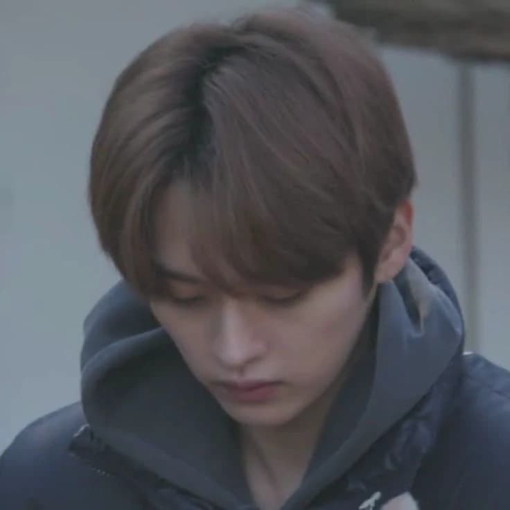 Lee know thumbnail