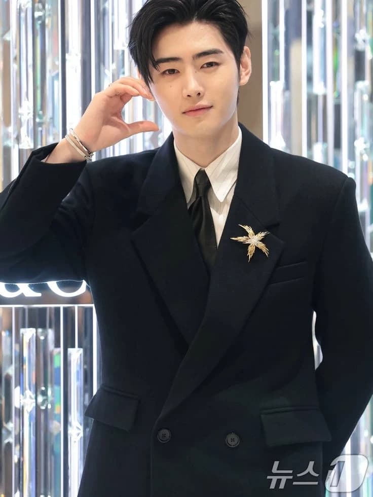 Park sunghoon  thumbnail