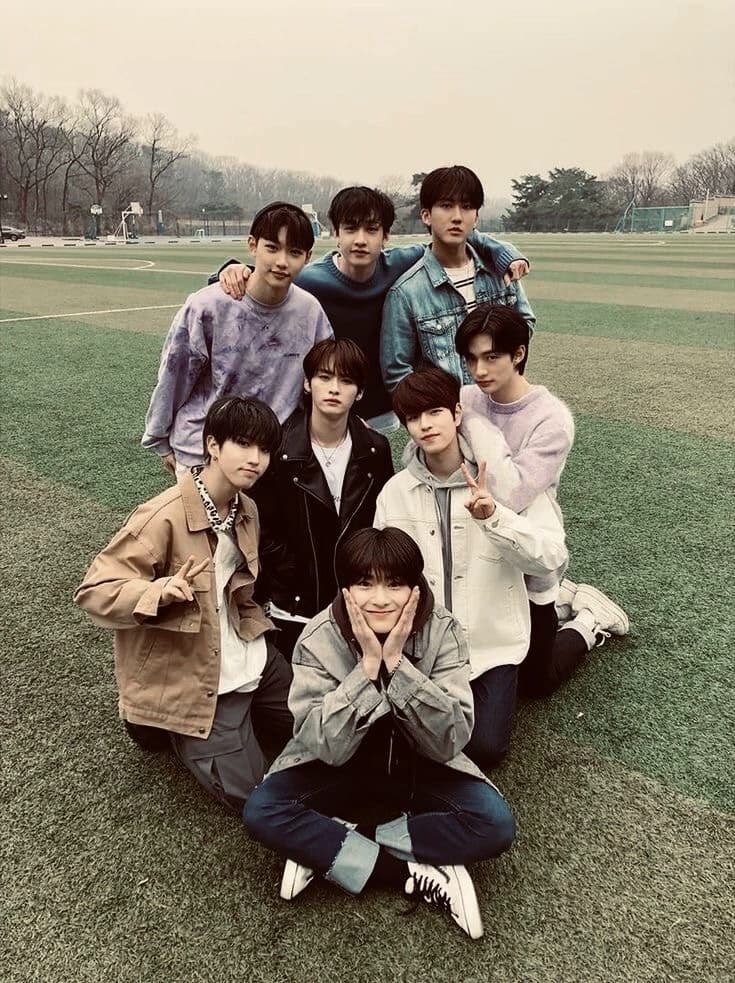 Stray Kids thumbnail