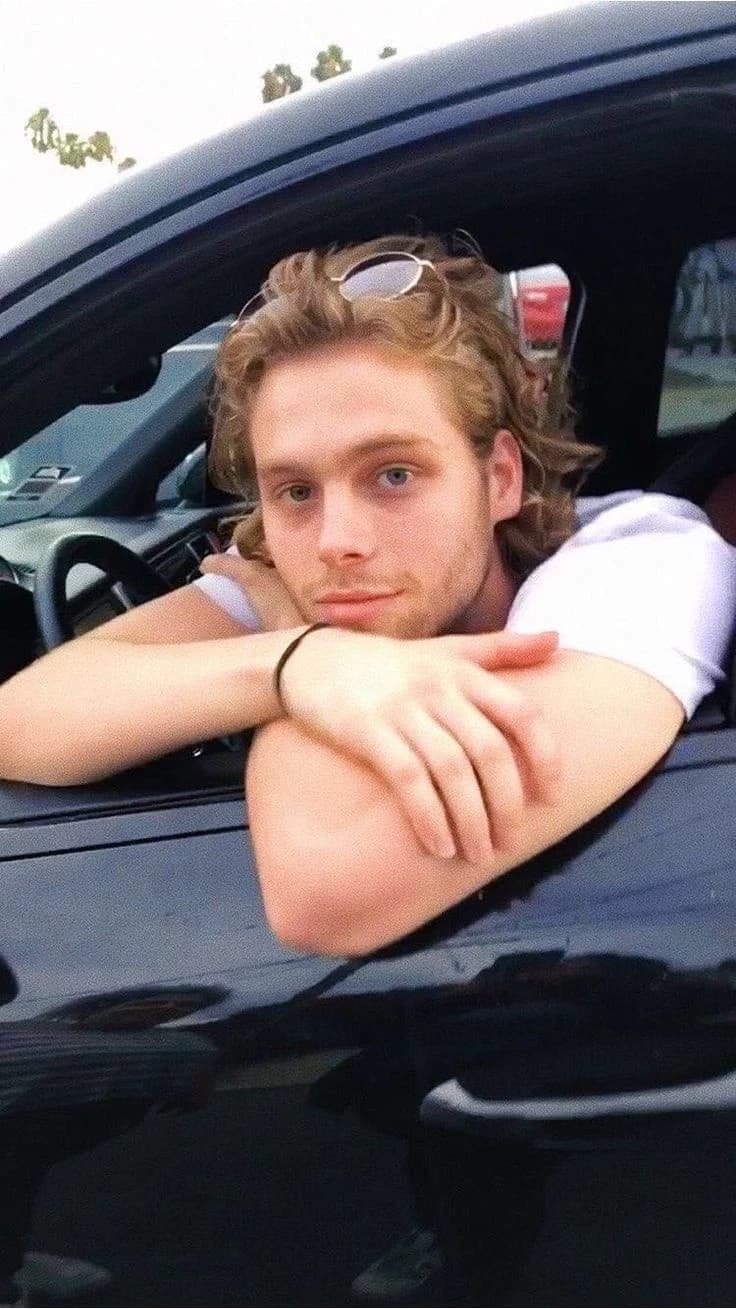 Luke Hemmings thumbnail