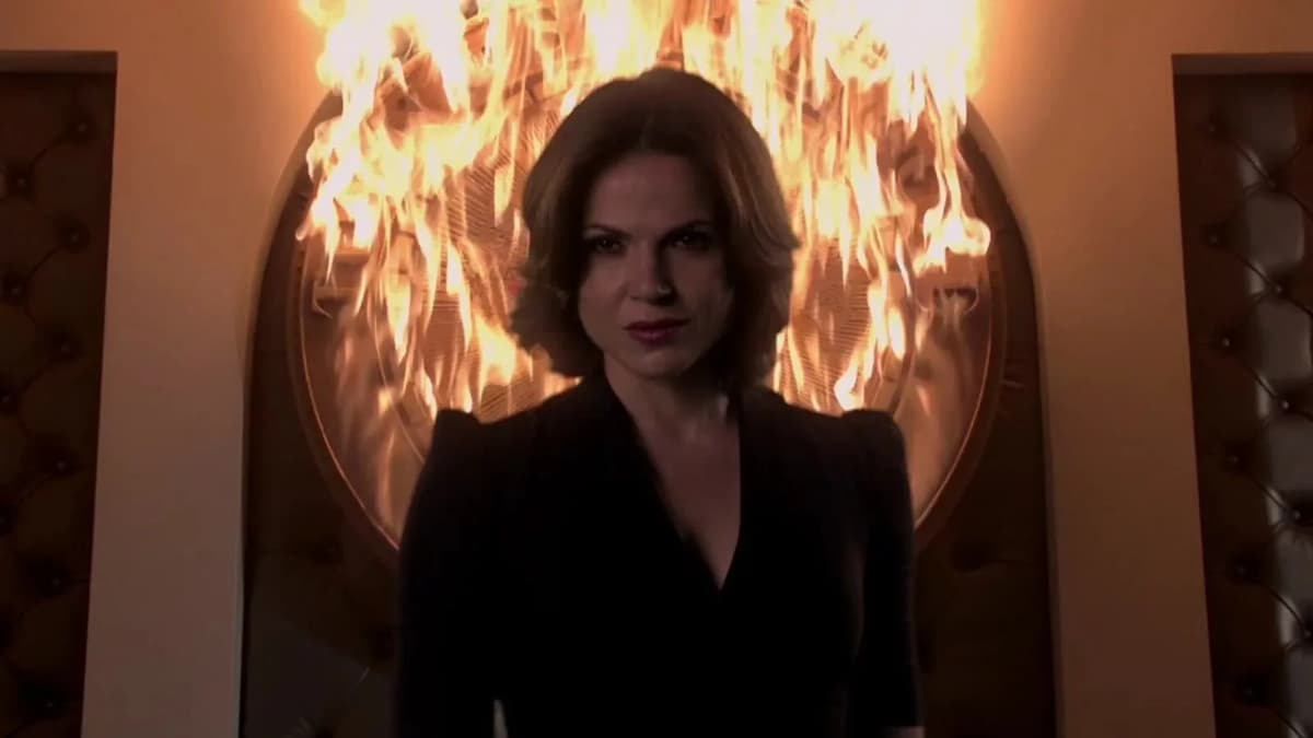 Regina Mills - Evil Queen thumbnail