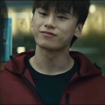 Lee Moon Gi (이문기) thumbnail
