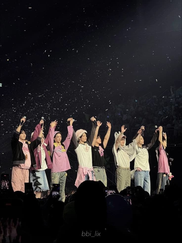 Stray Kids thumbnail