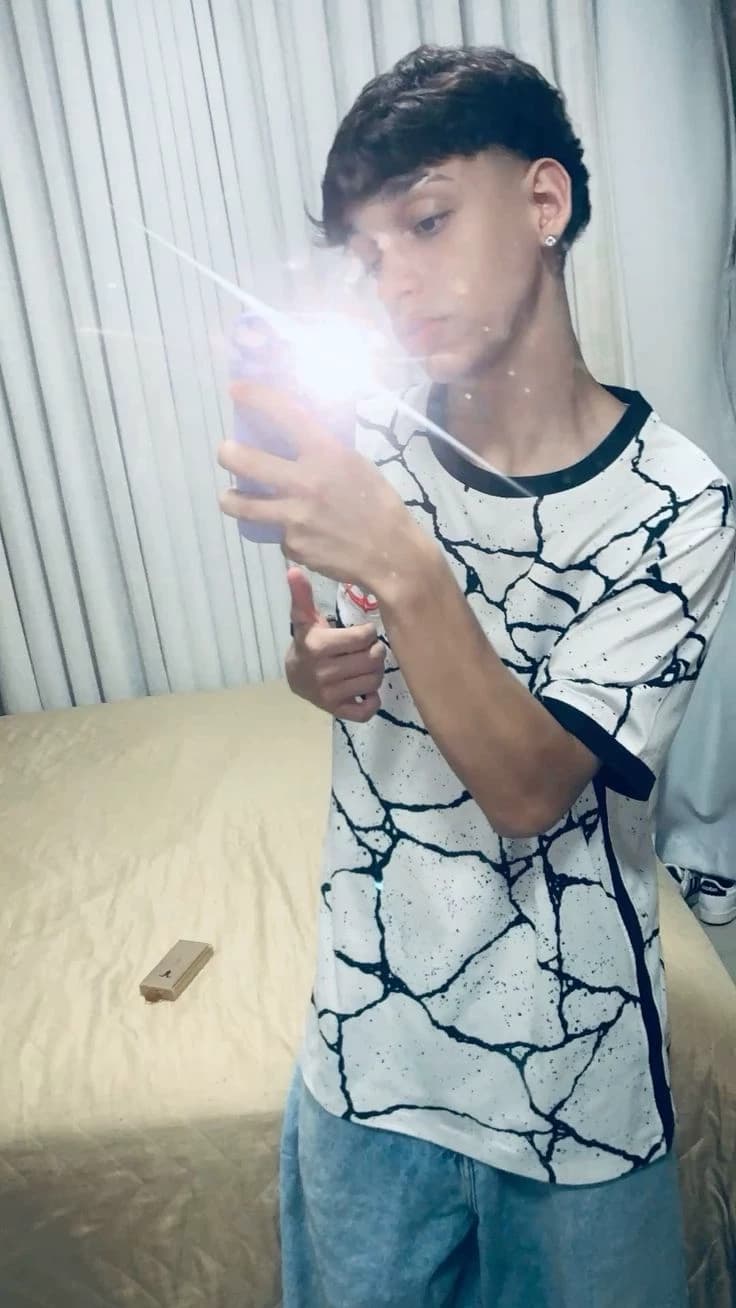 𝕱𝖊𝖑𝖎𝖕𝖊 thumbnail