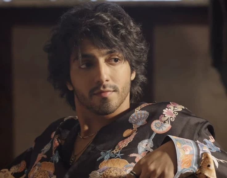 Ahaan Pandey  thumbnail