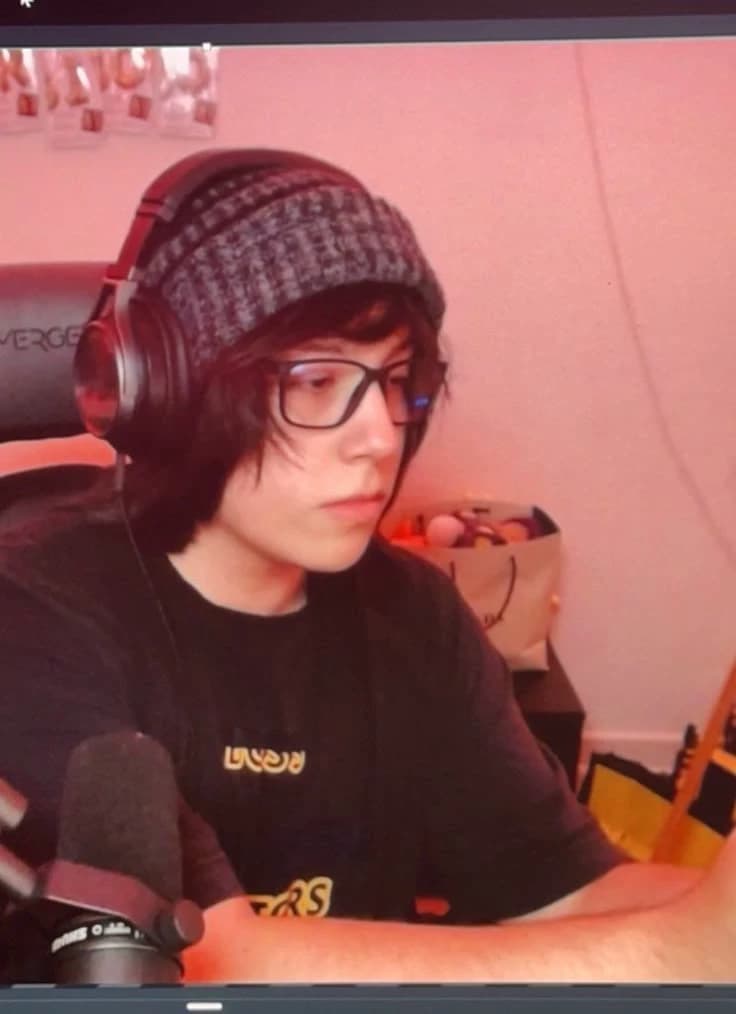 Quackity FM thumbnail