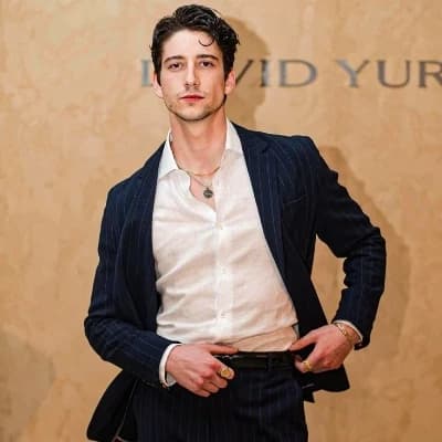 Milo Manheim thumbnail