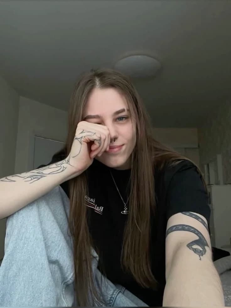 Angela Viña thumbnail