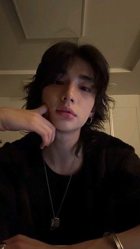 Hyunjin thumbnail