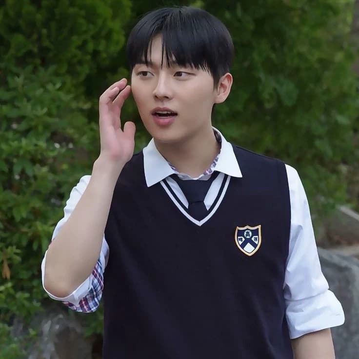 Ha Lee Chan thumbnail