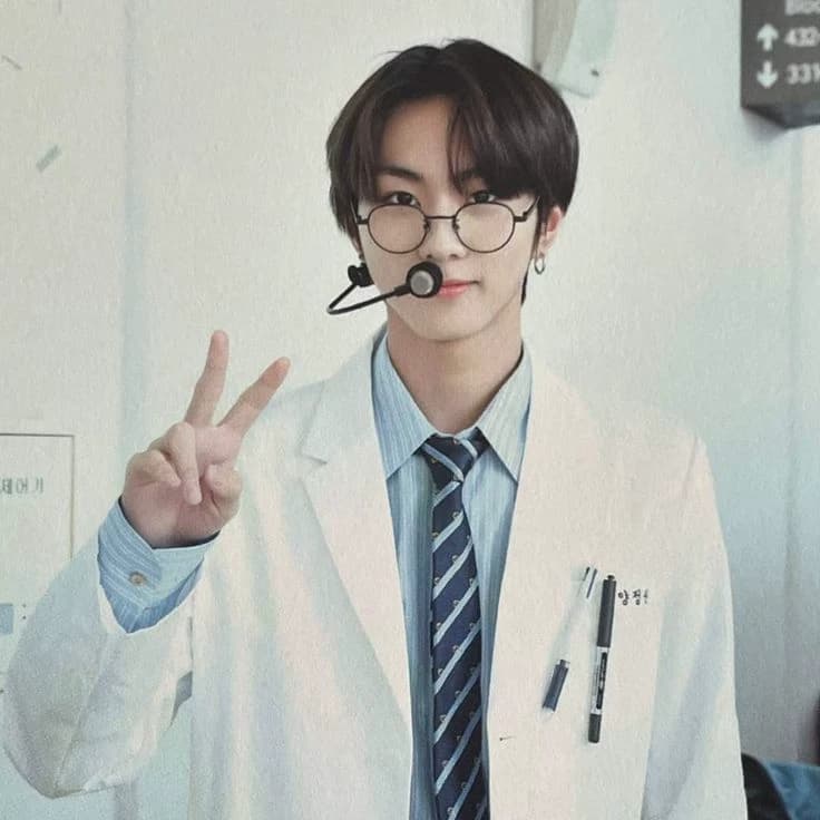 Yang Jungwon ! 🩺 thumbnail