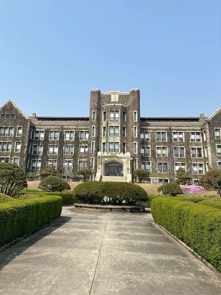Kpop Idol School thumbnail