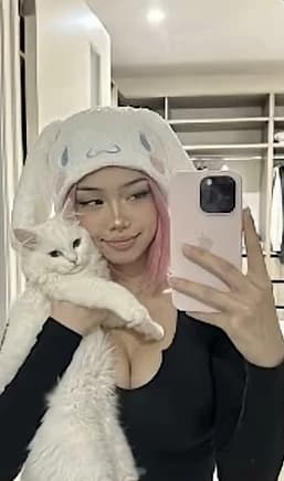 Hot Girl thumbnail