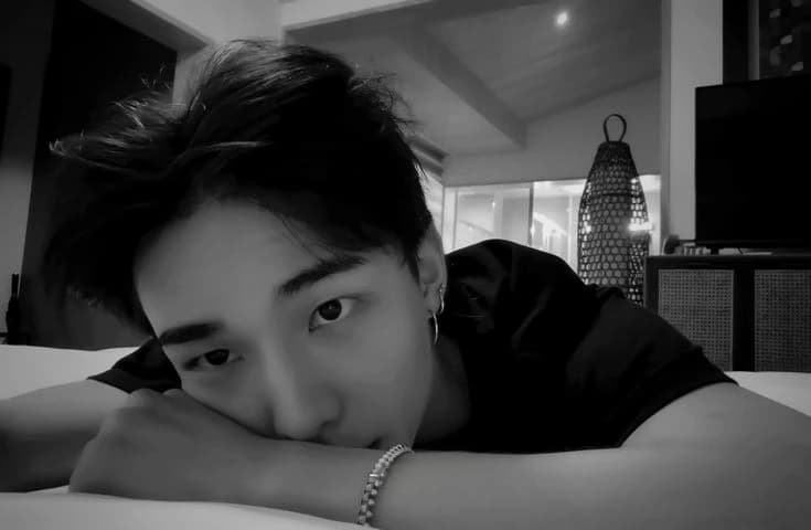 hyunjin thumbnail