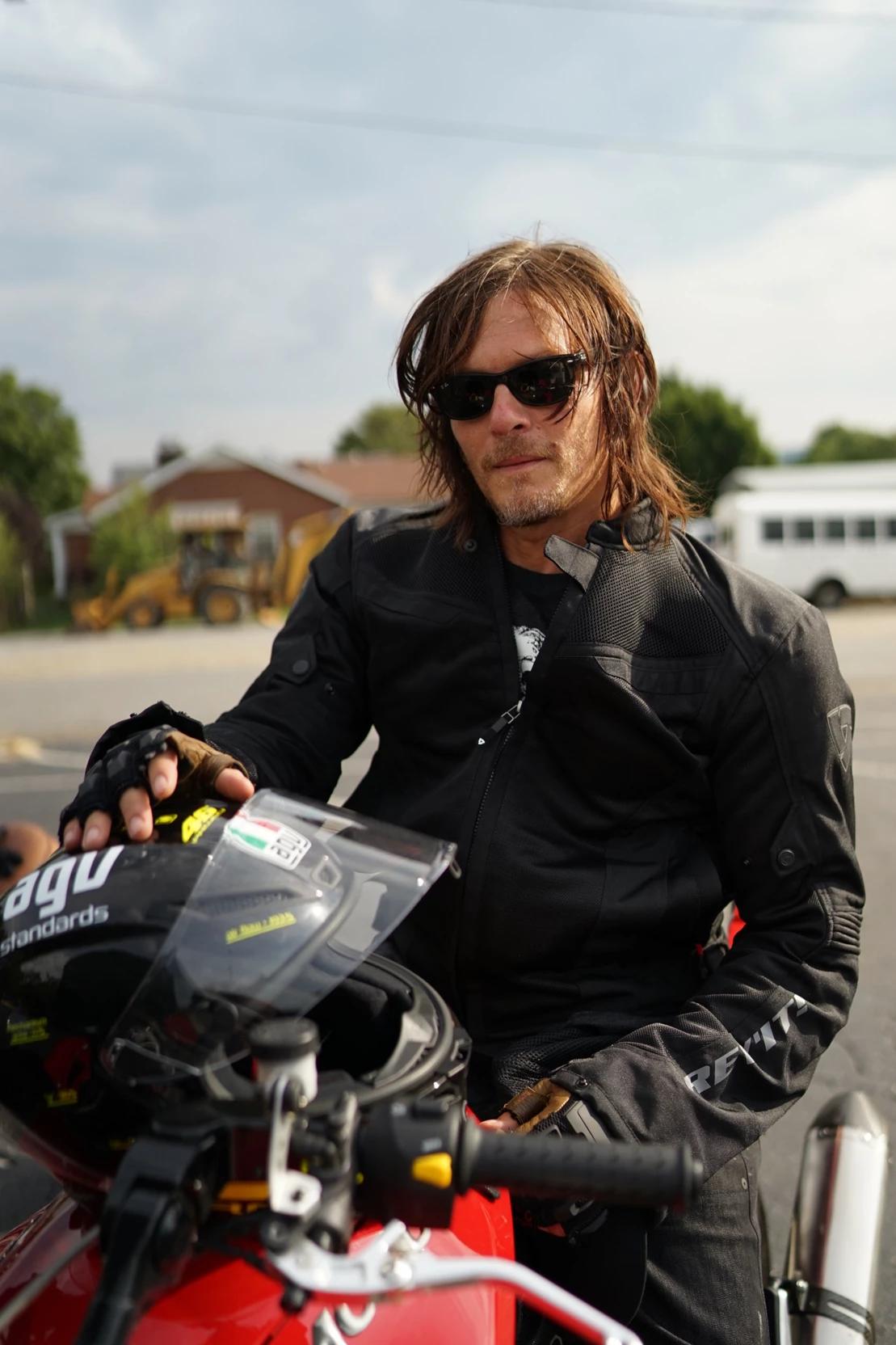 Norman Reedus thumbnail