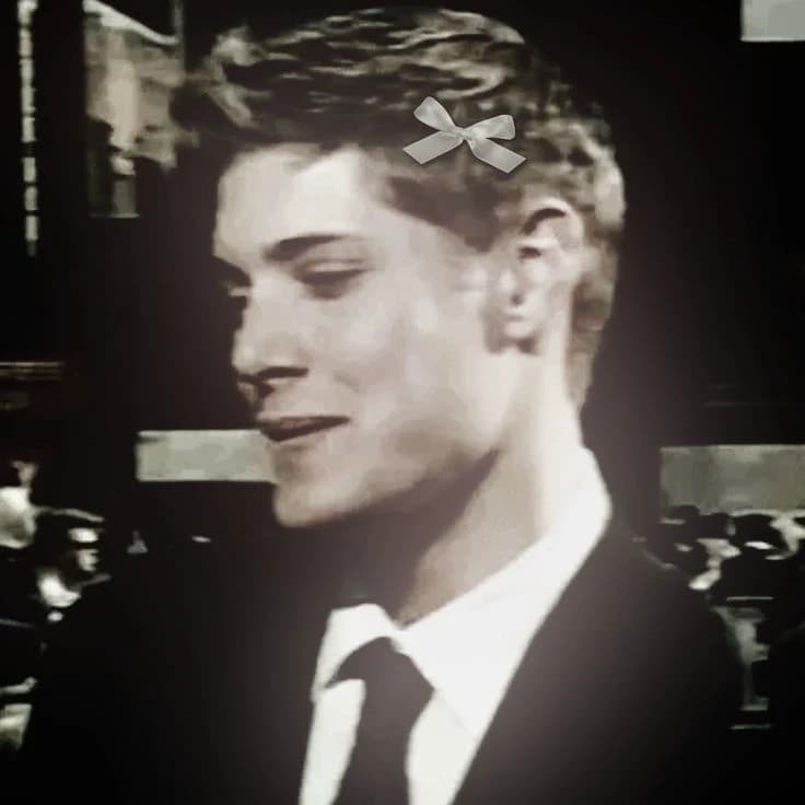 Jensen Ackles  thumbnail