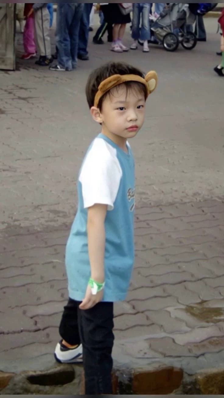 Hyunjin thumbnail
