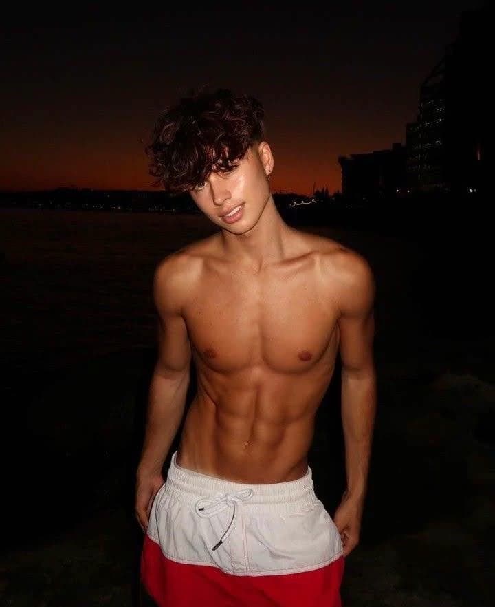 Thyago thumbnail