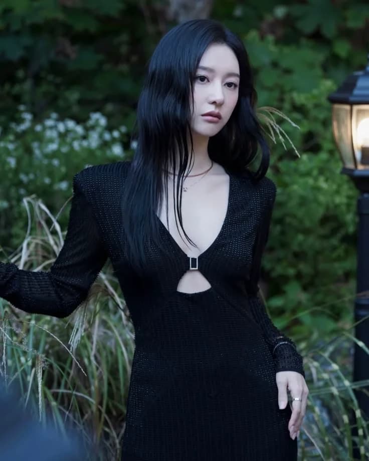 Kim ji won thumbnail