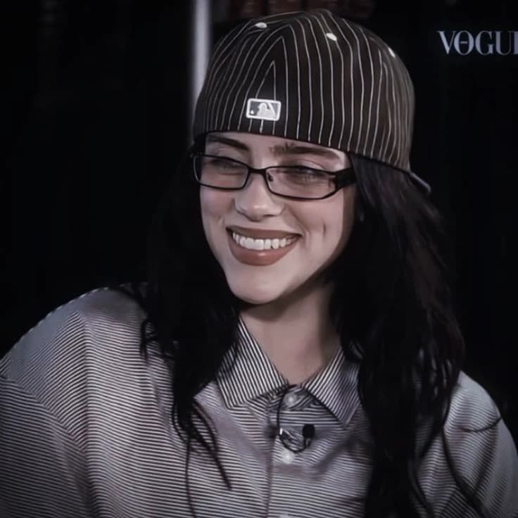 Billie and her GL/WLW obsession thumbnail