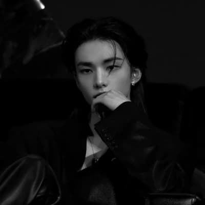 Hyunjin  thumbnail