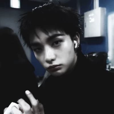 Hyunjin thumbnail
