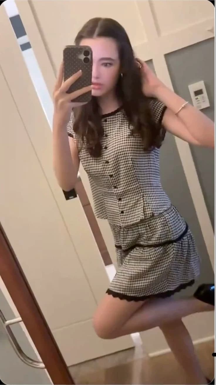 Clara Stack thumbnail