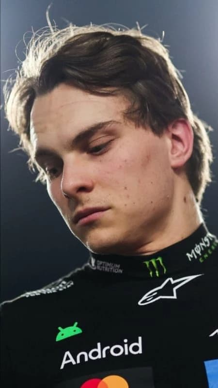 Oscar Piastri  thumbnail