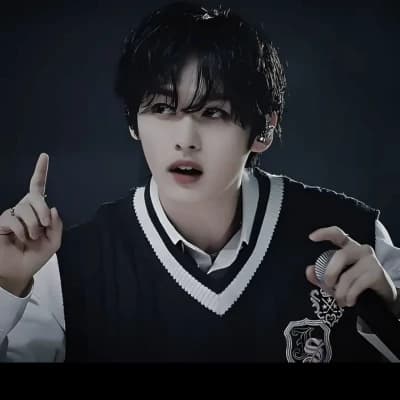 Lee Know thumbnail