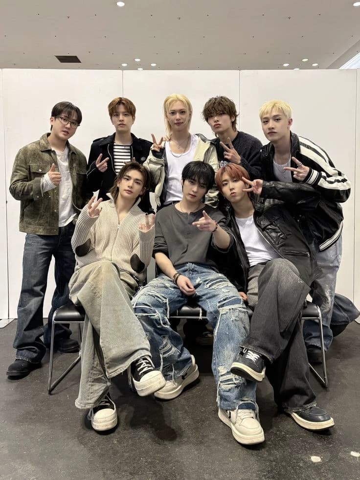 Stray kids! -PICK ME. 𐙚 ˚ thumbnail