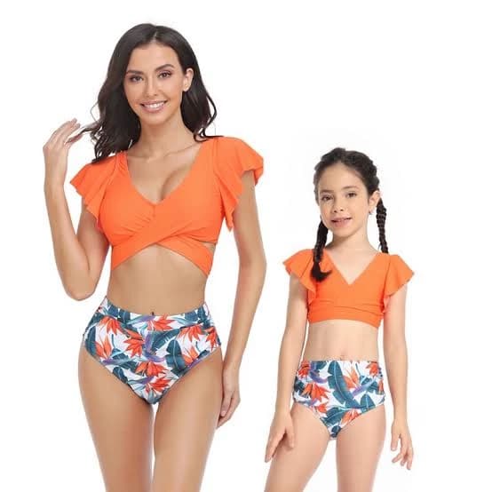 Mother and daughter, your neighbor  thumbnail